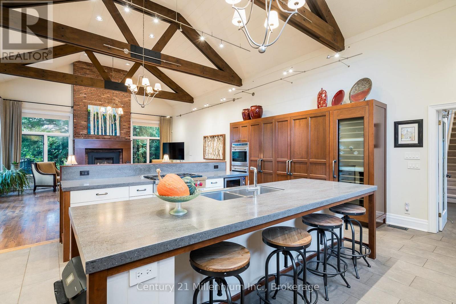 160 Grand Cypress Lane, Blue Mountains, ON - Indoor Photo Showing Kitchen With Double Sink