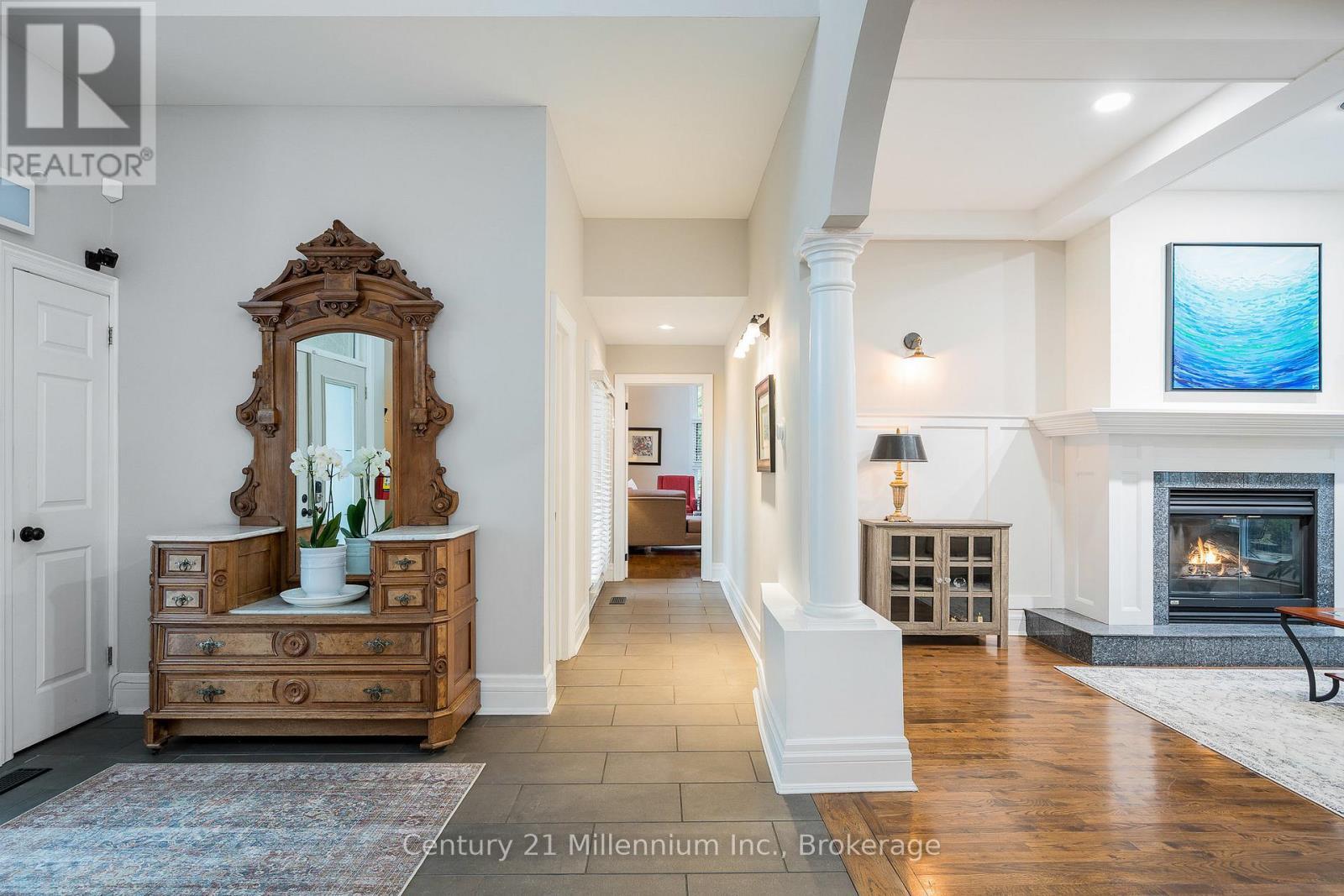 160 Grand Cypress Lane, Blue Mountains, ON - Indoor Photo Showing Living Room With Fireplace