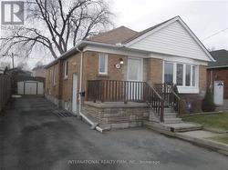 164 CENTRAL PARK BOULEVARD S Oshawa, ON L1H 5W7