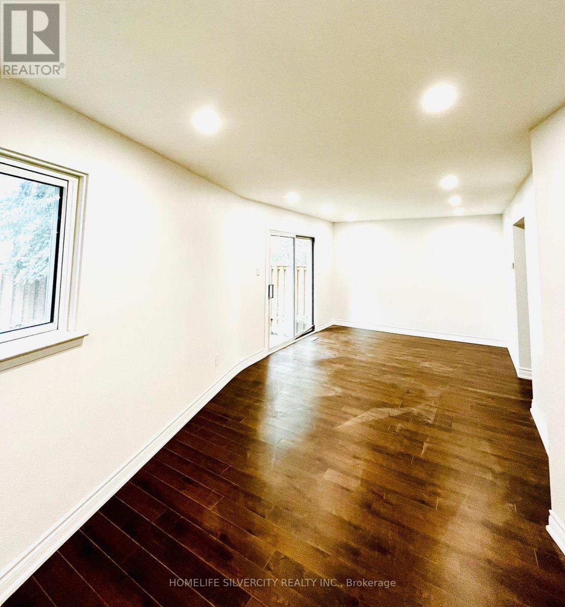 26 Niles Way, Markham, ON - Indoor Photo Showing Other Room