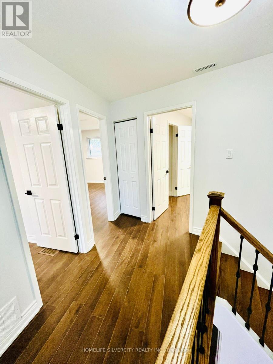 26 Niles Way, Markham, ON - Indoor Photo Showing Other Room