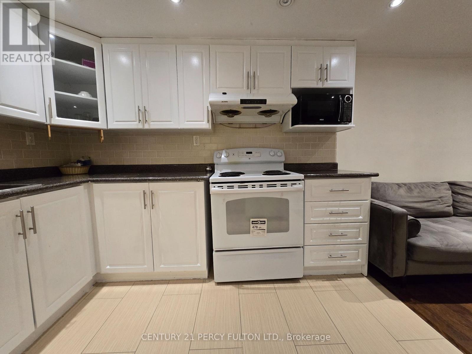Bsmt - 610 Mclevin Avenue, Toronto, ON - Indoor Photo Showing Kitchen