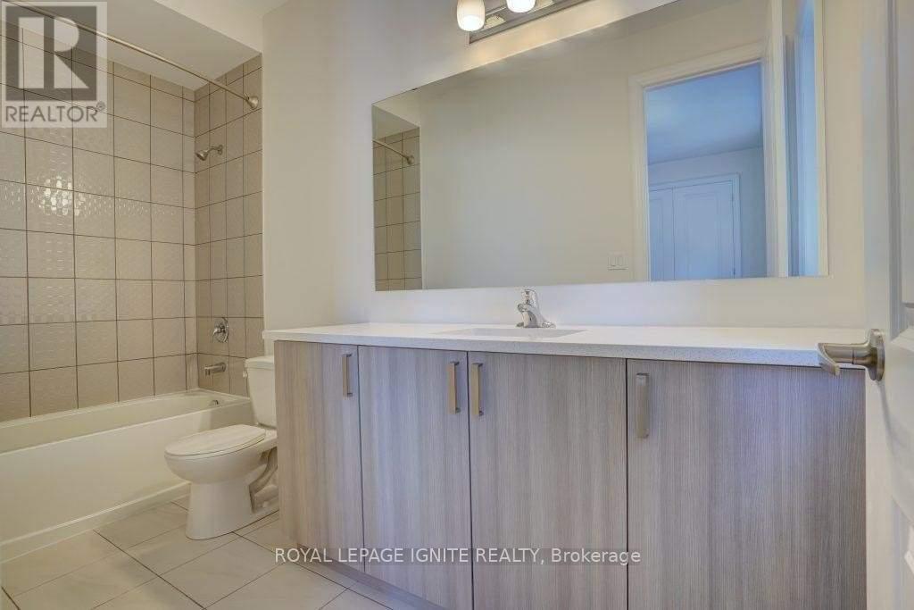 195 Miyako Court, Oshawa, ON - Indoor Photo Showing Bathroom