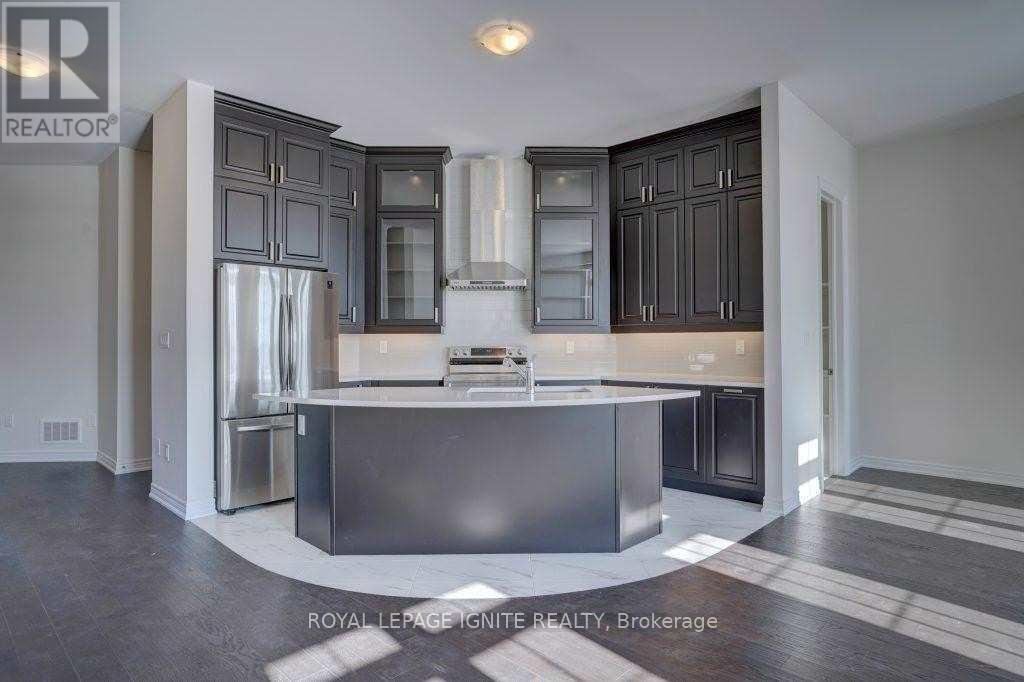195 Miyako Court, Oshawa, ON - Indoor Photo Showing Kitchen