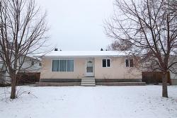 43 Williams Street The Pas, MB R9A 1L8