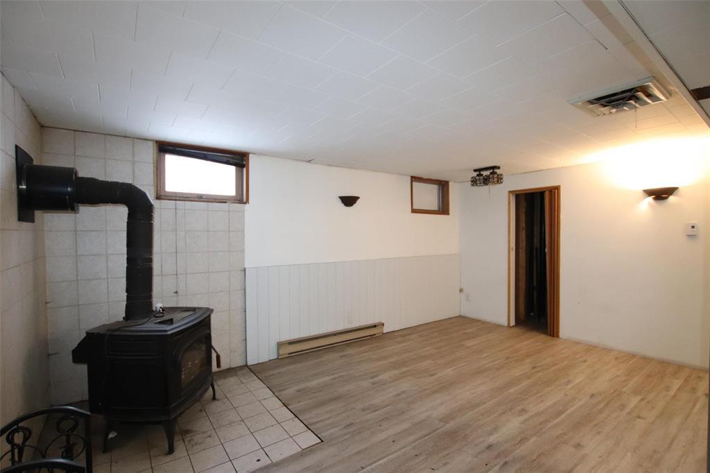 43 Williams Street, The Pas, MB - Indoor Photo Showing Other Room