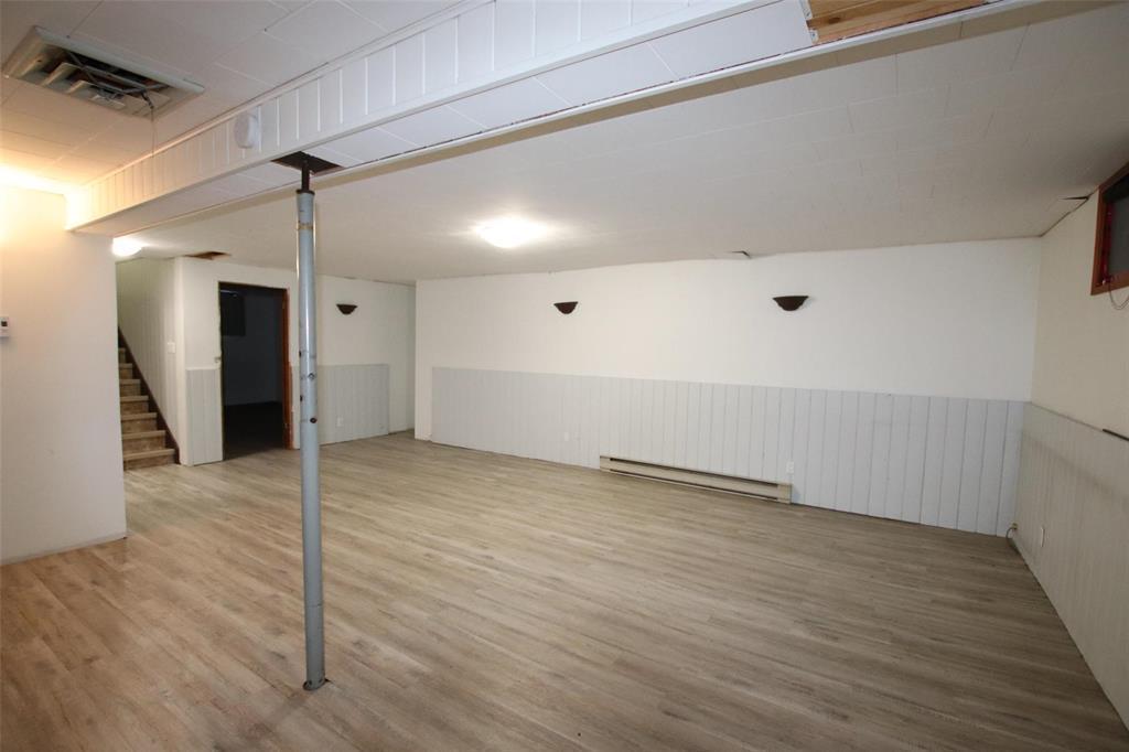 43 Williams Street, The Pas, MB - Indoor