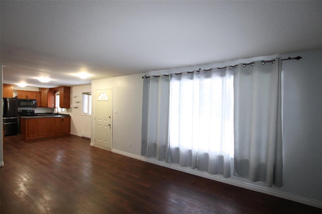 43 Williams Street, The Pas, MB - Indoor Photo Showing Kitchen
