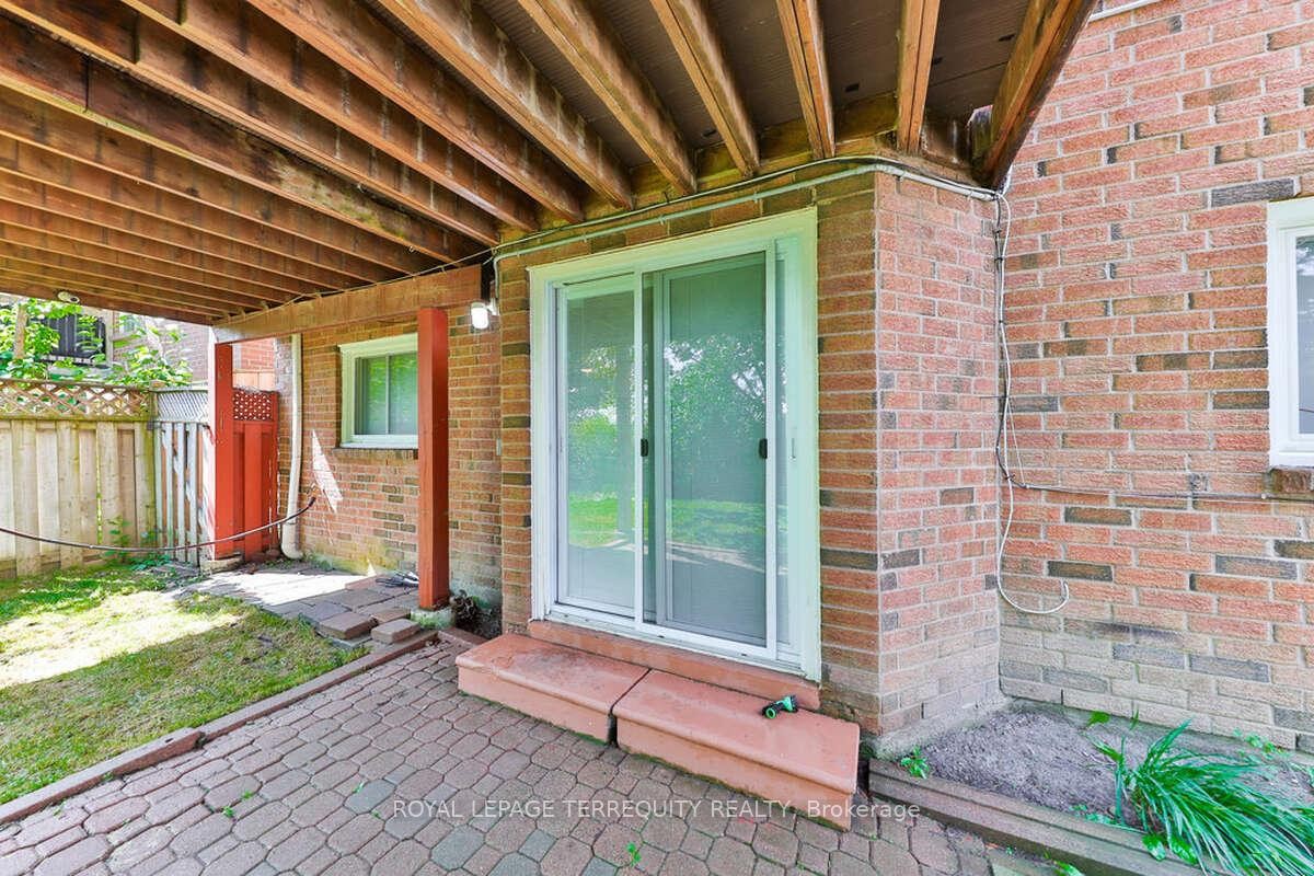 5275 Thornwood Drive, Mississauga, ON - Outdoor With Exterior