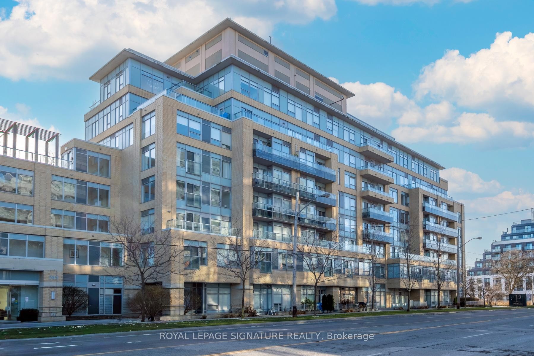 413-701 Sheppard Avenue W, Toronto, ON - Outdoor With Facade