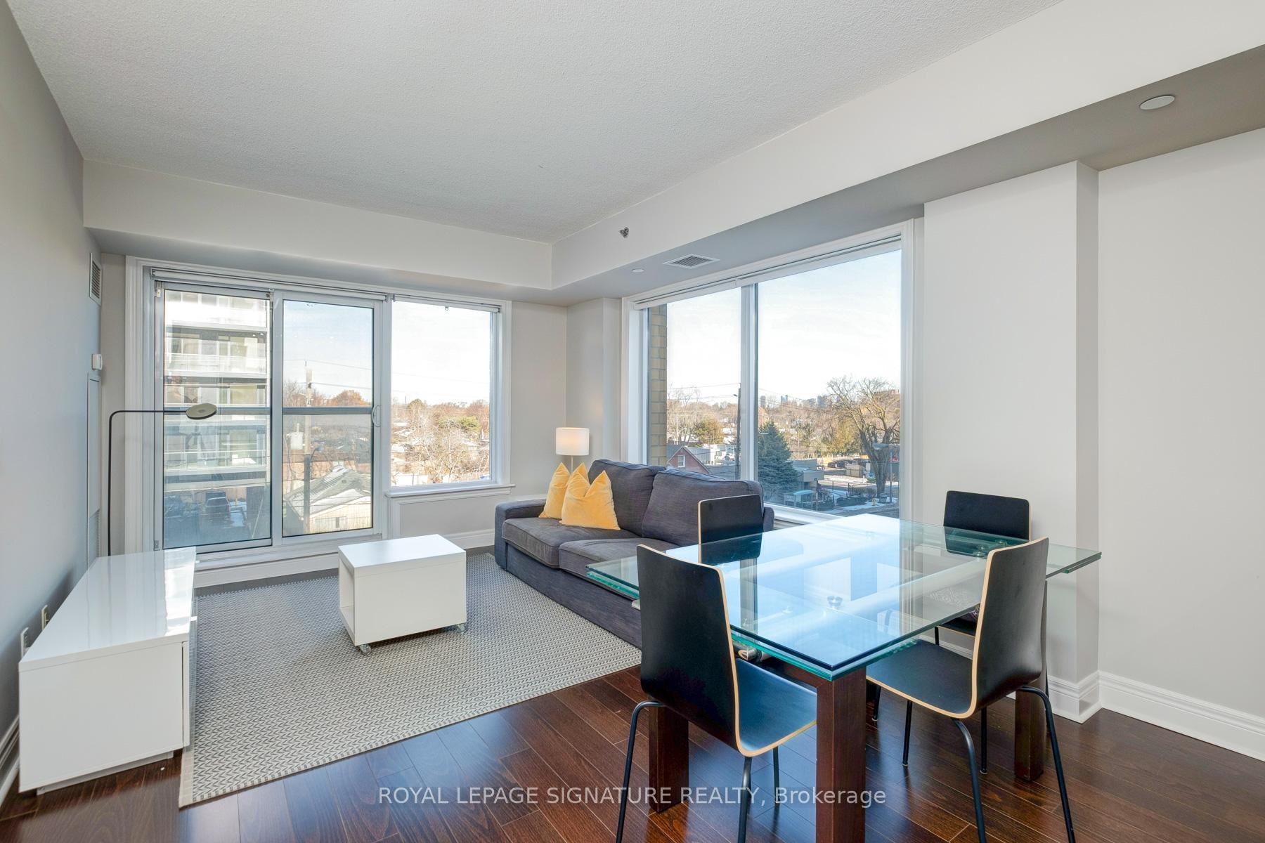 413-701 Sheppard Avenue W, Toronto, ON - Indoor