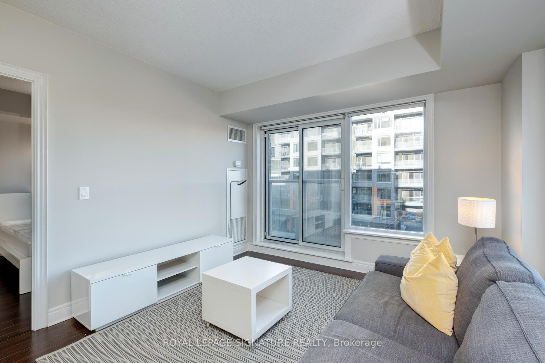 413-701 Sheppard Avenue W, Toronto, ON - Indoor