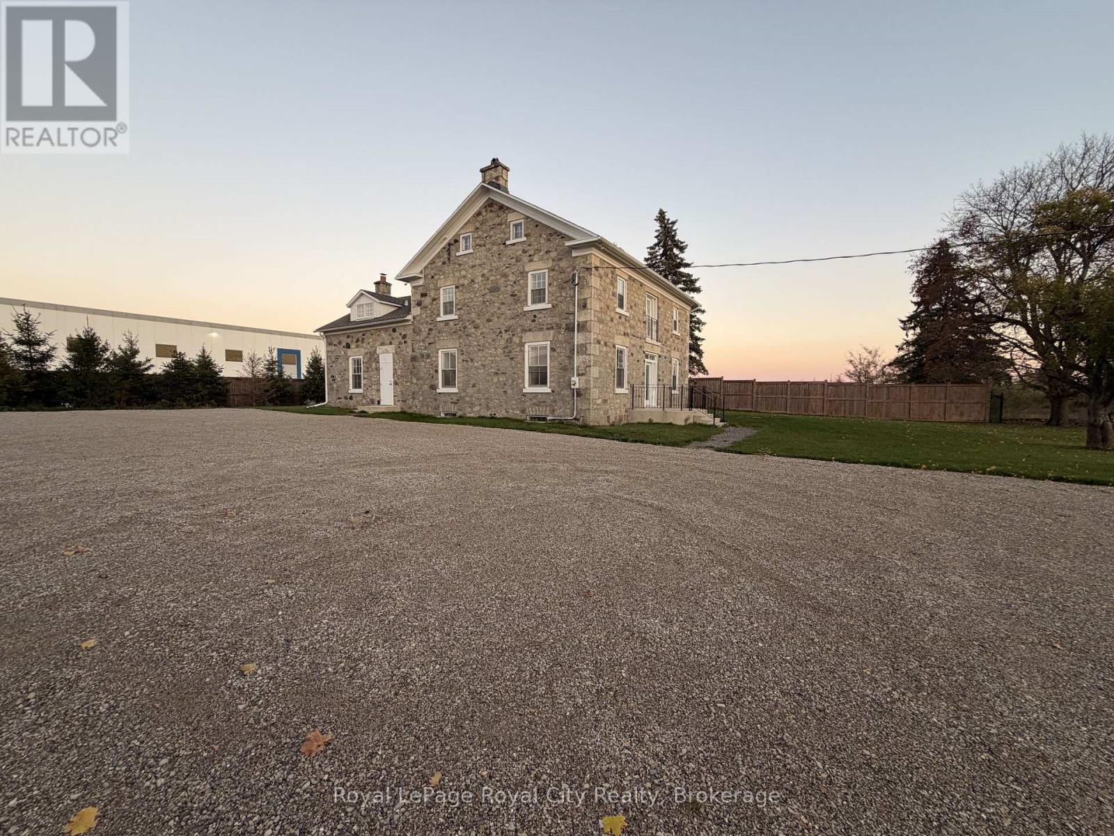 264 Crawley Road, Guelph (Clairfields/Hanlon Business Park), ON