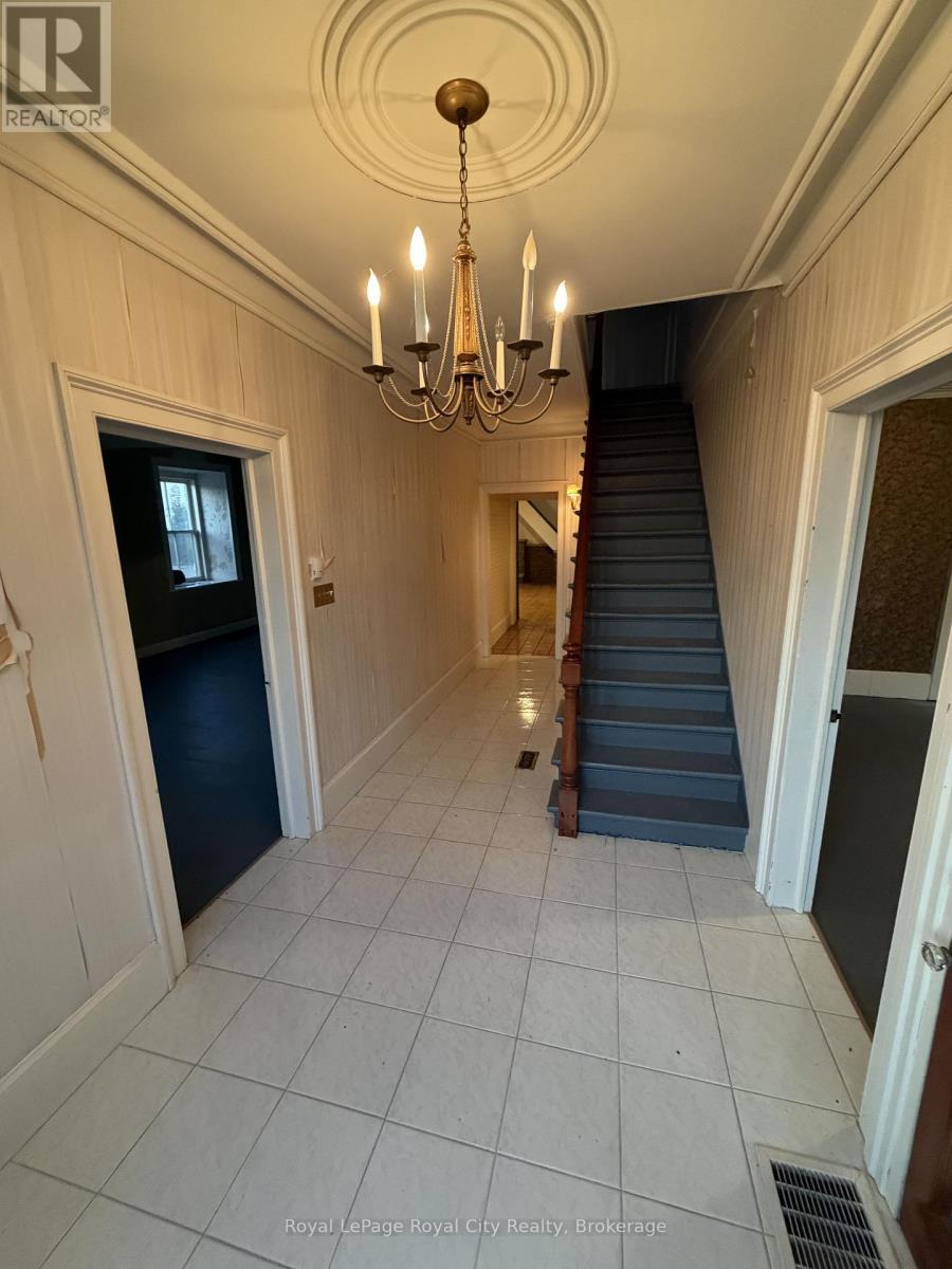 264 Crawley Road, Guelph (Clairfields/Hanlon Business Park), ON