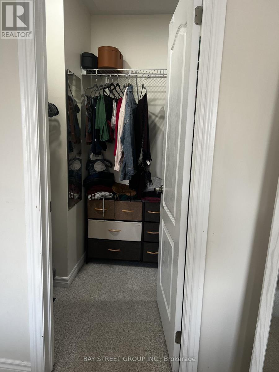 21 - 2435 Greenwich Drive, Oakville, ON - Indoor Photo Showing Other Room