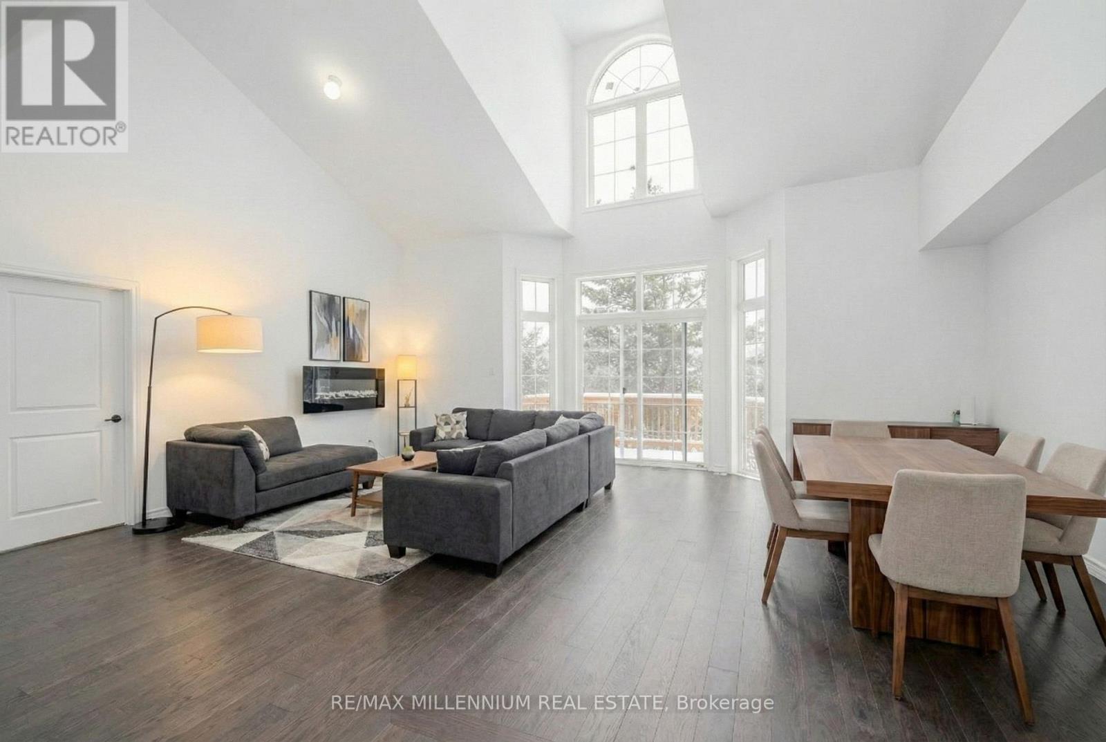 6 Turnberry Court, Bracebridge, ON