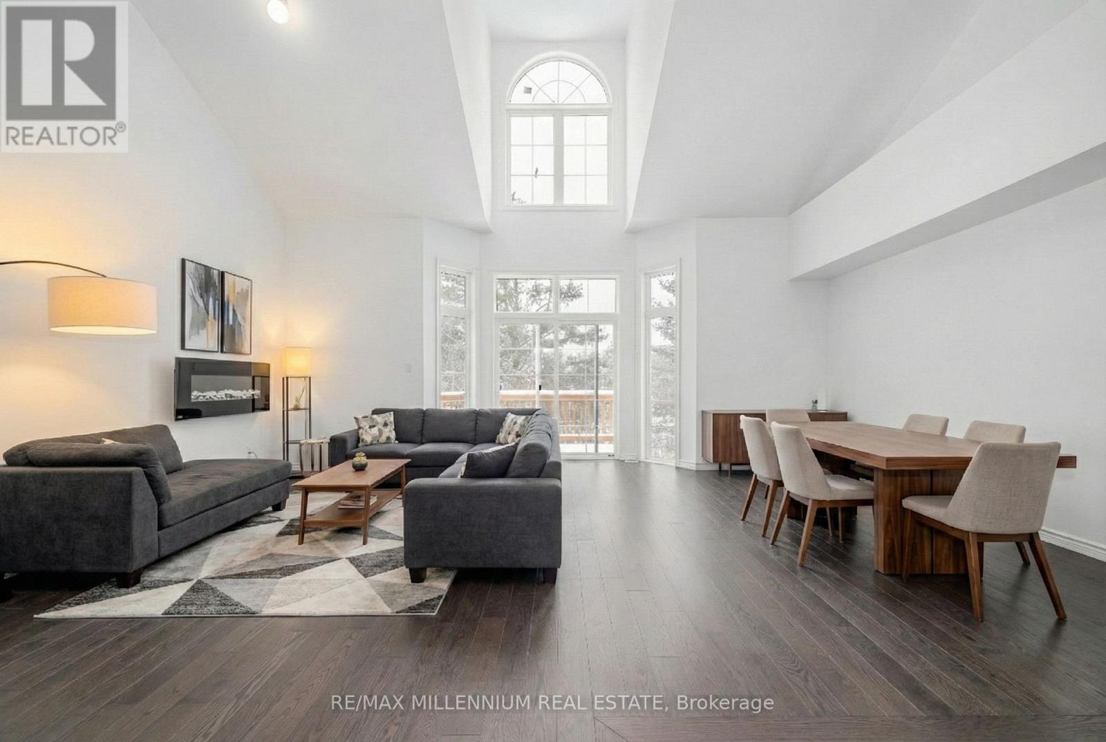 6 Turnberry Court, Bracebridge, ON