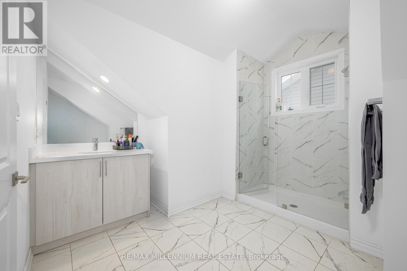 6 Turnberry Court, Bracebridge, ON