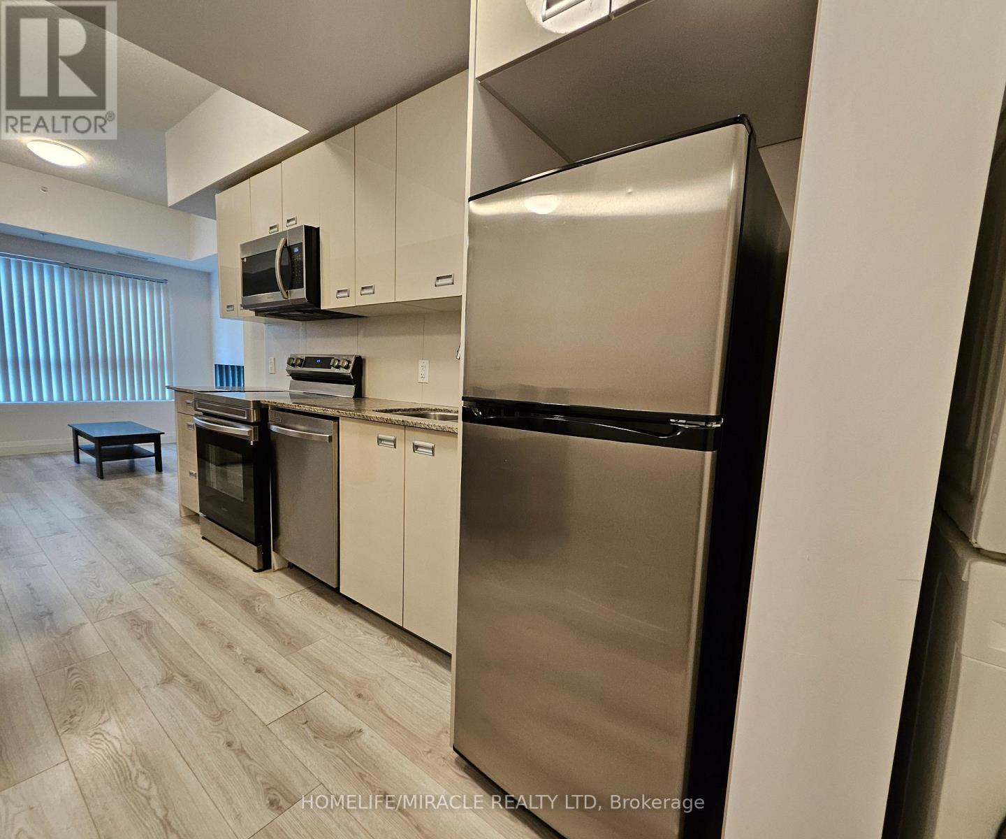 420 - 652 Princess Street, Kingston, ON - Indoor Photo Showing Kitchen With Stainless Steel Kitchen