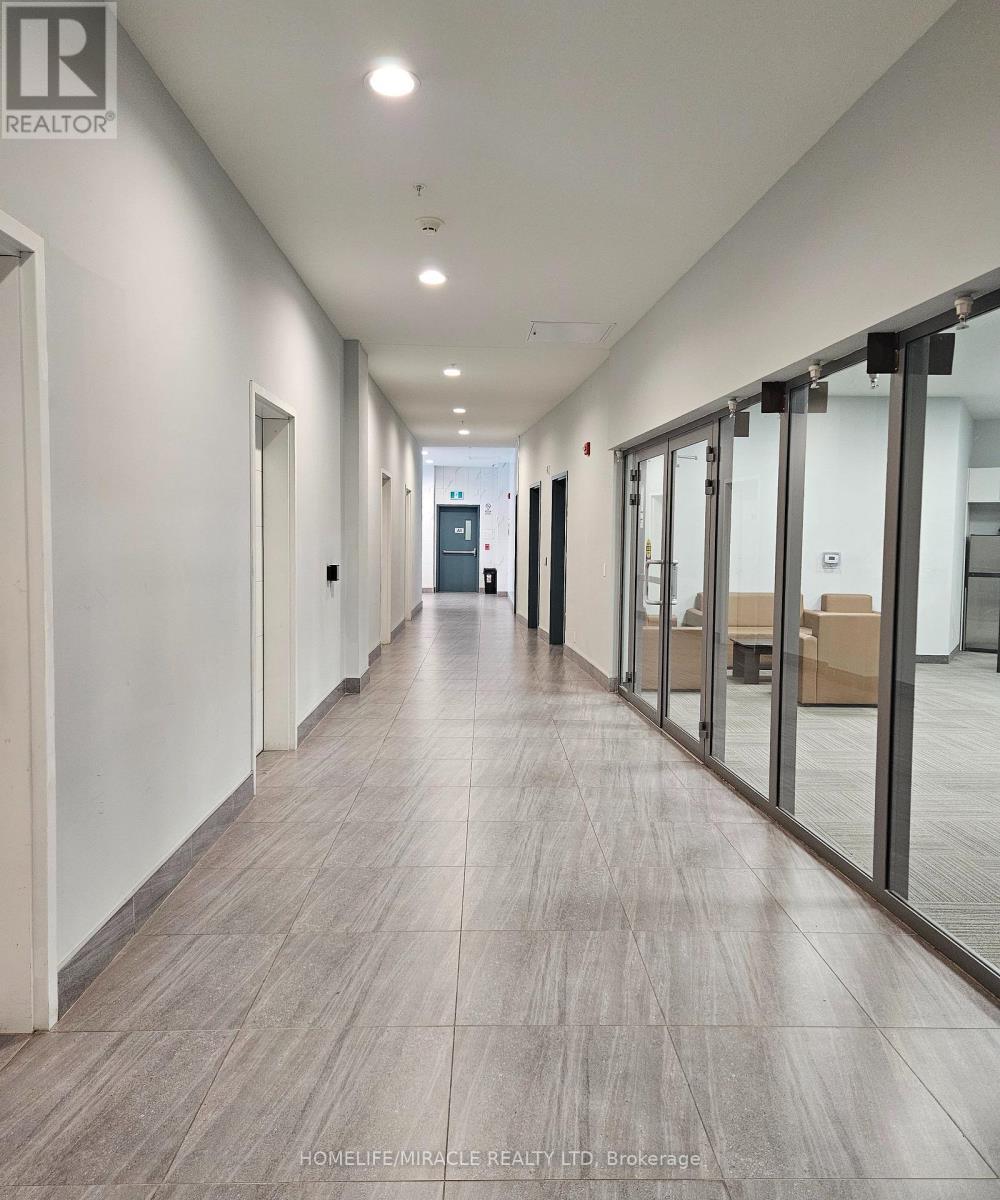 420 - 652 Princess Street, Kingston, ON - Indoor Photo Showing Other Room