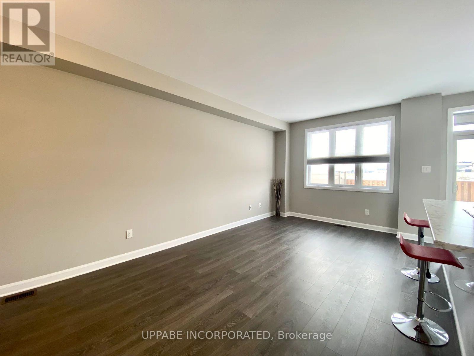 71 Damselfish Walk, Ottawa, ON - Indoor Photo Showing Other Room