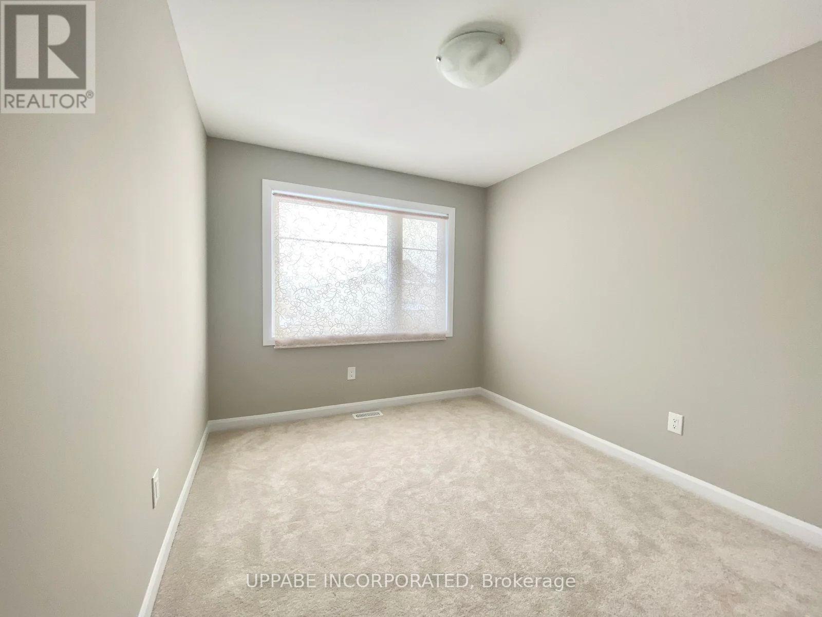 71 Damselfish Walk, Ottawa, ON - Indoor Photo Showing Other Room