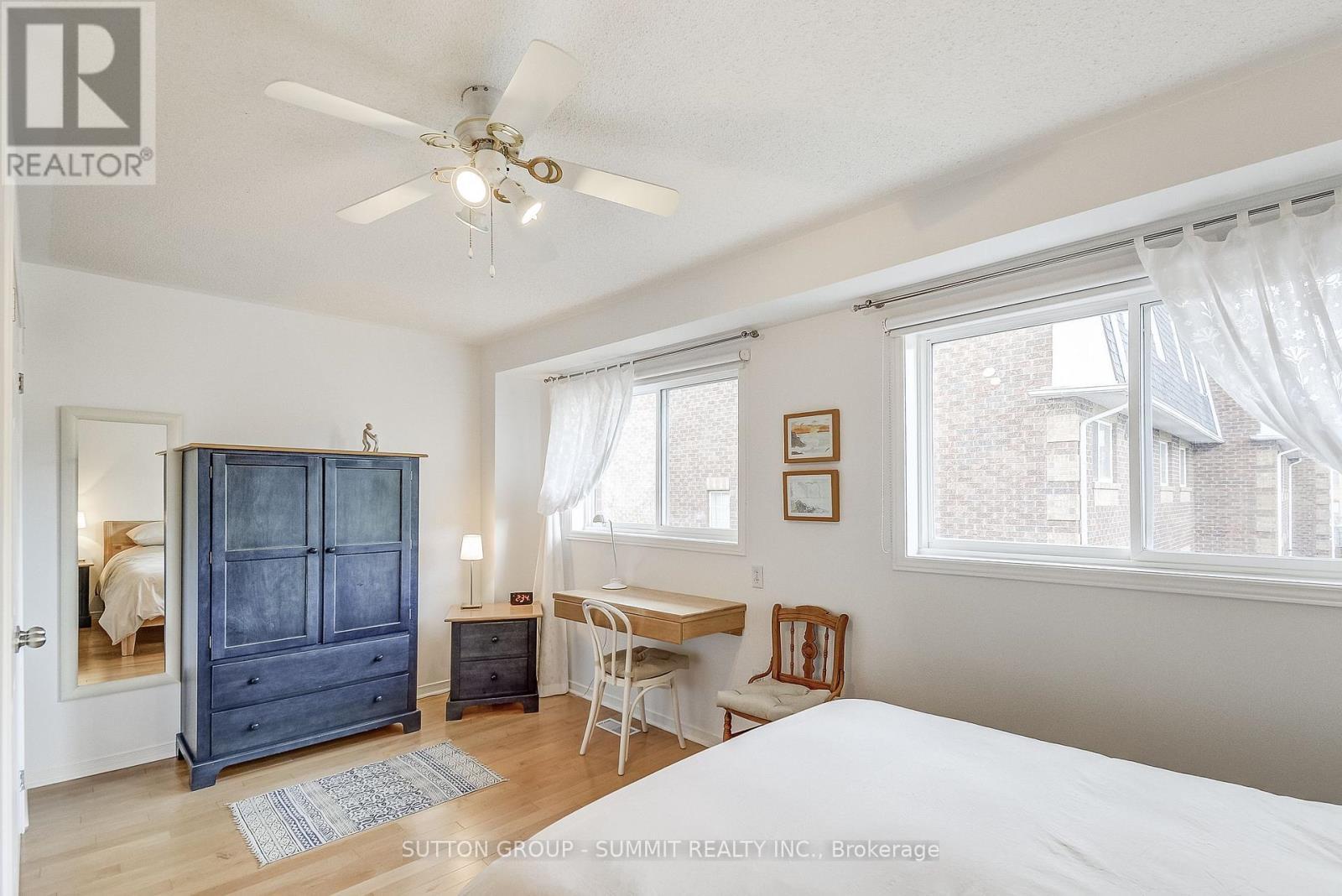 10 - 1425 Abbeywood Drive, Oakville, ON