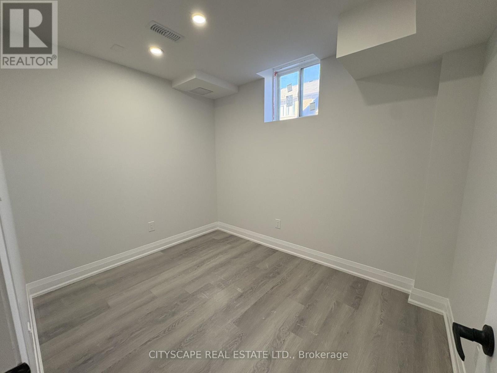 Basement - 5517 Meadowcrest Avenue, Mississauga, ON - Indoor Photo Showing Other Room