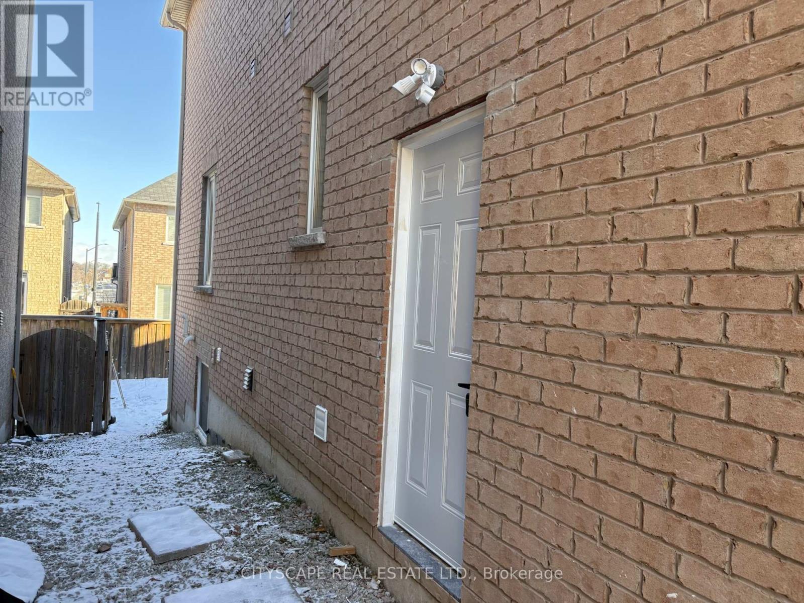 Basement - 5517 Meadowcrest Avenue, Mississauga, ON - Outdoor With Exterior