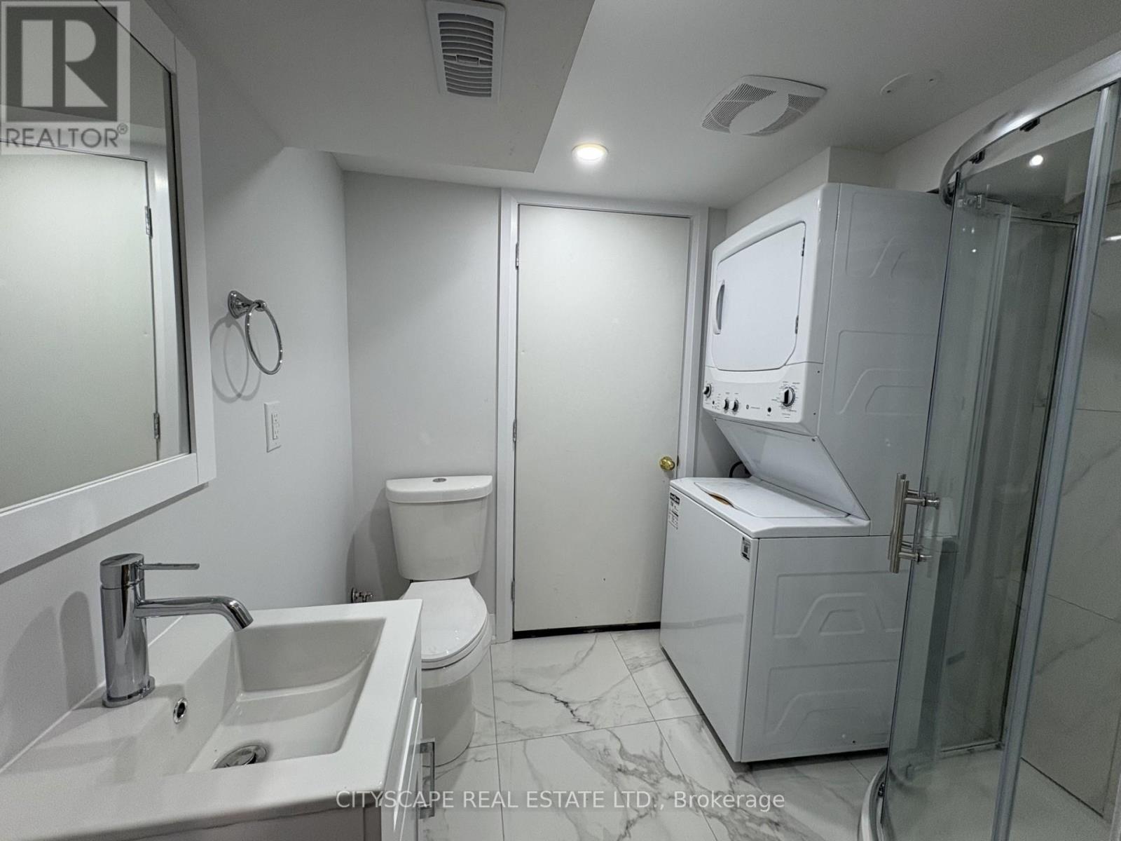 Basement - 5517 Meadowcrest Avenue, Mississauga, ON - Indoor Photo Showing Other Room