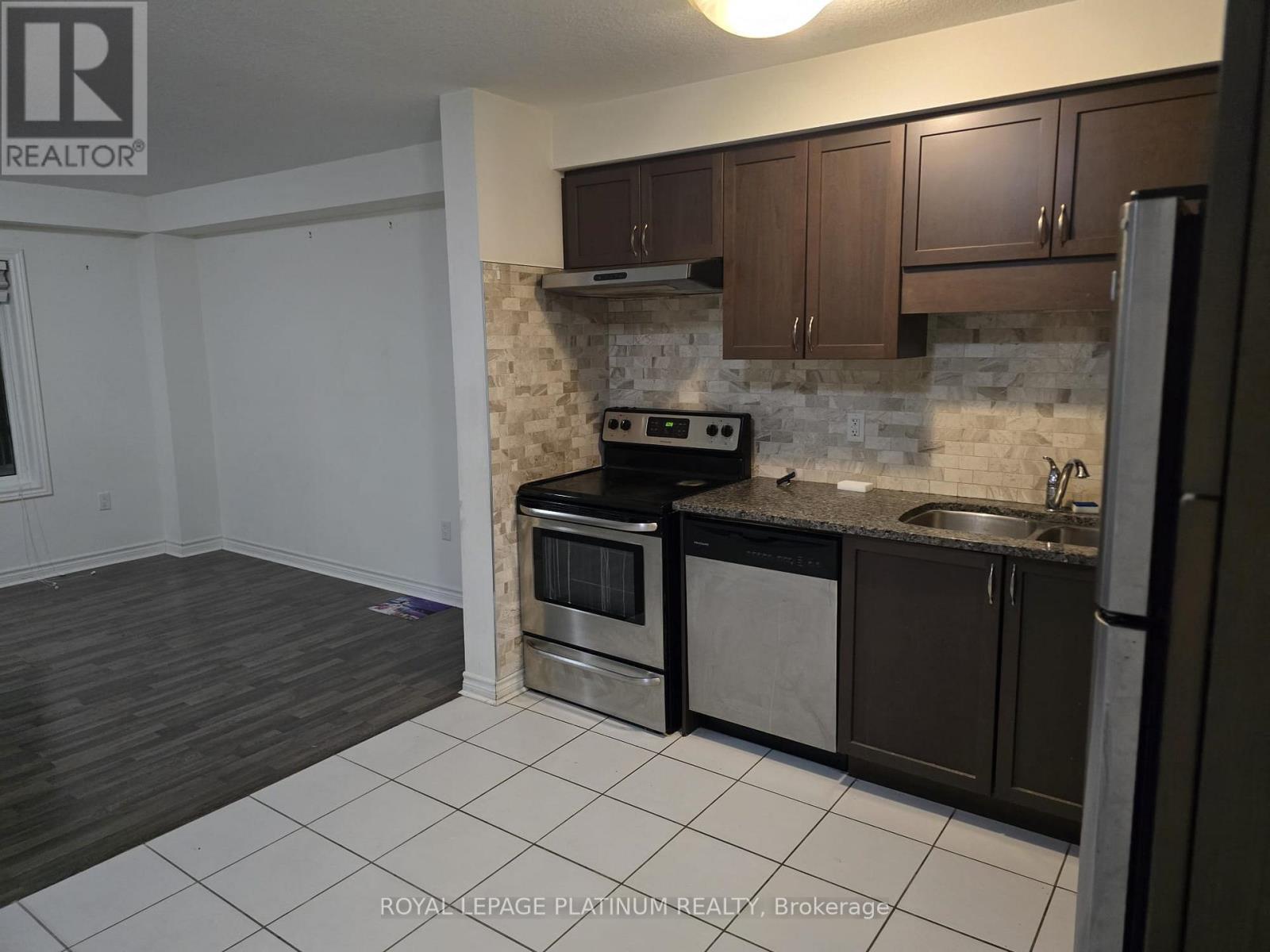 21 Arlington Crescent, Guelph, ON - Indoor Photo Showing Kitchen