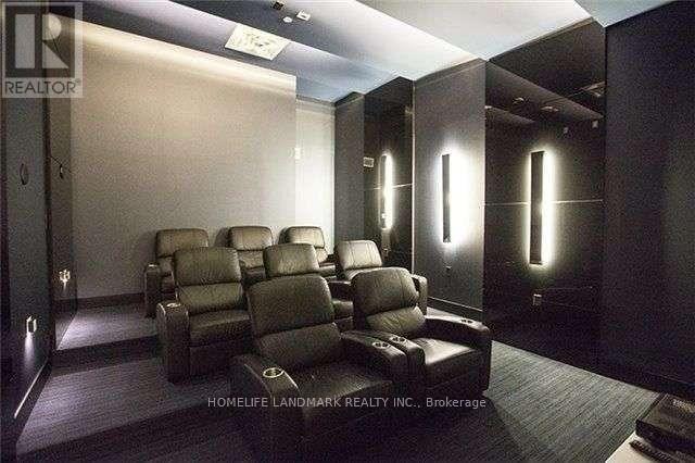 1610 - 58 Orchard View Boulevard, Toronto, ON - Indoor