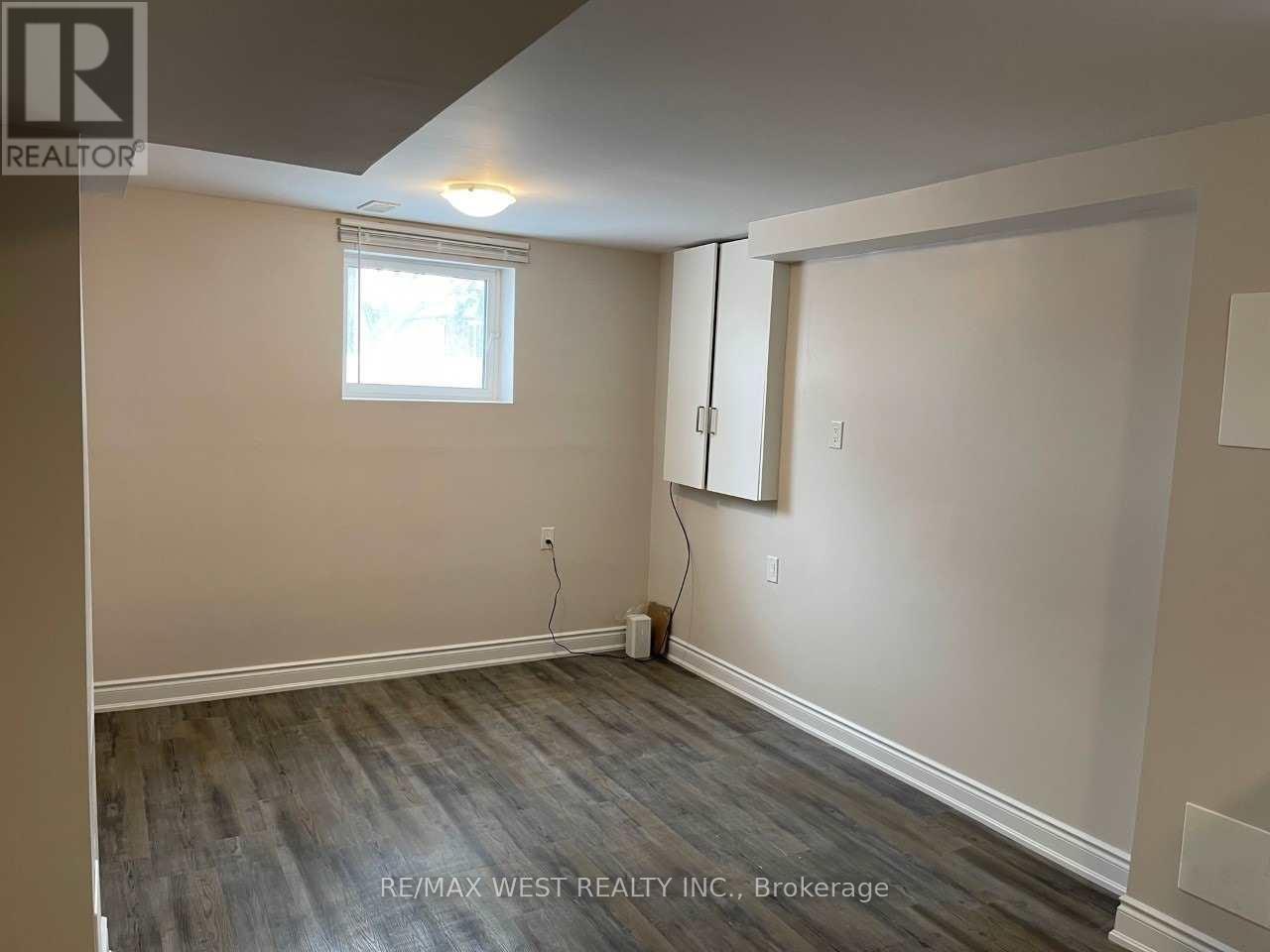 Bsmt - 18 Linkdale Road, Brampton, ON - Indoor Photo Showing Other Room