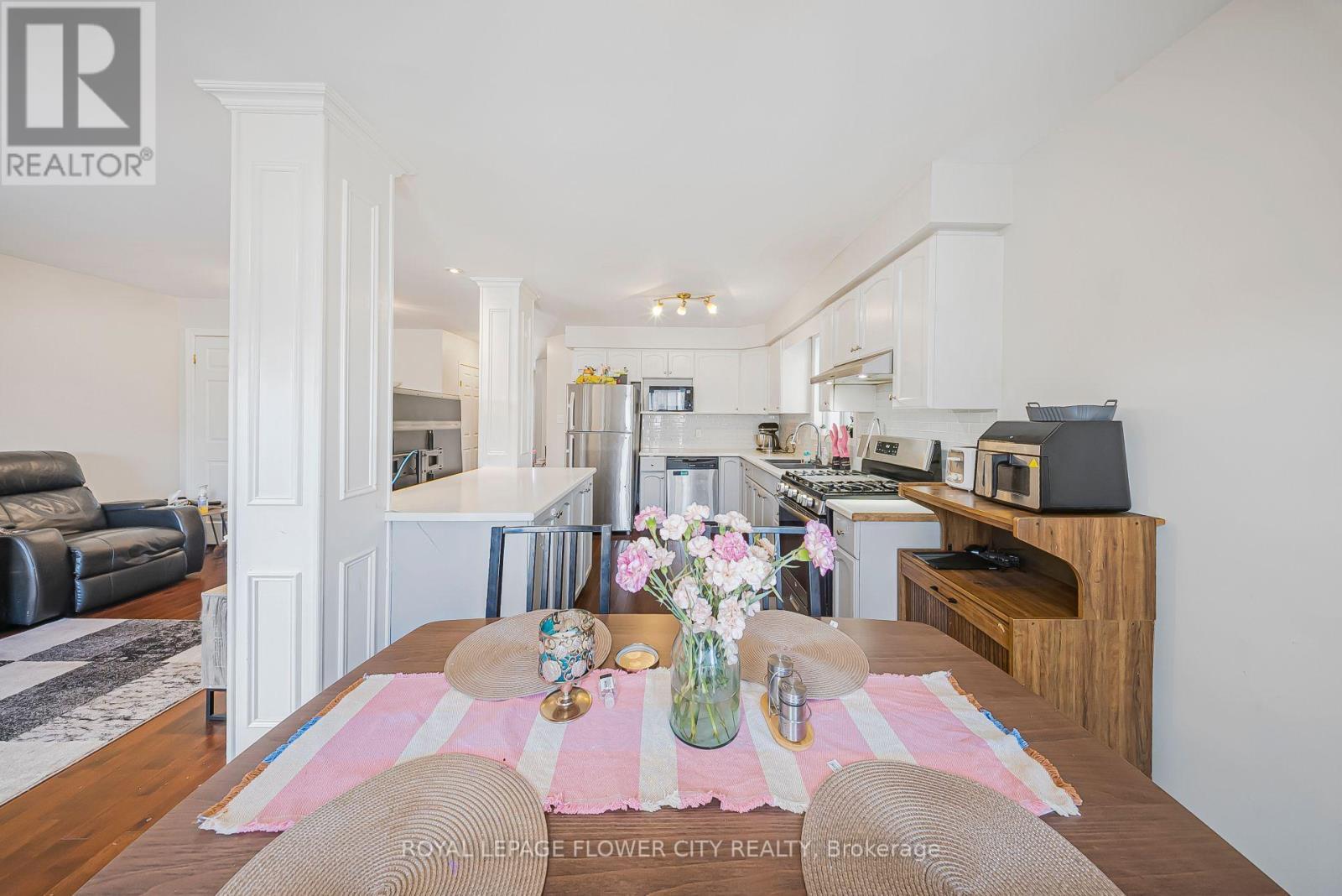 53 Bush Clover Crescent, Kitchener, ON - Indoor Photo Showing Dining Room