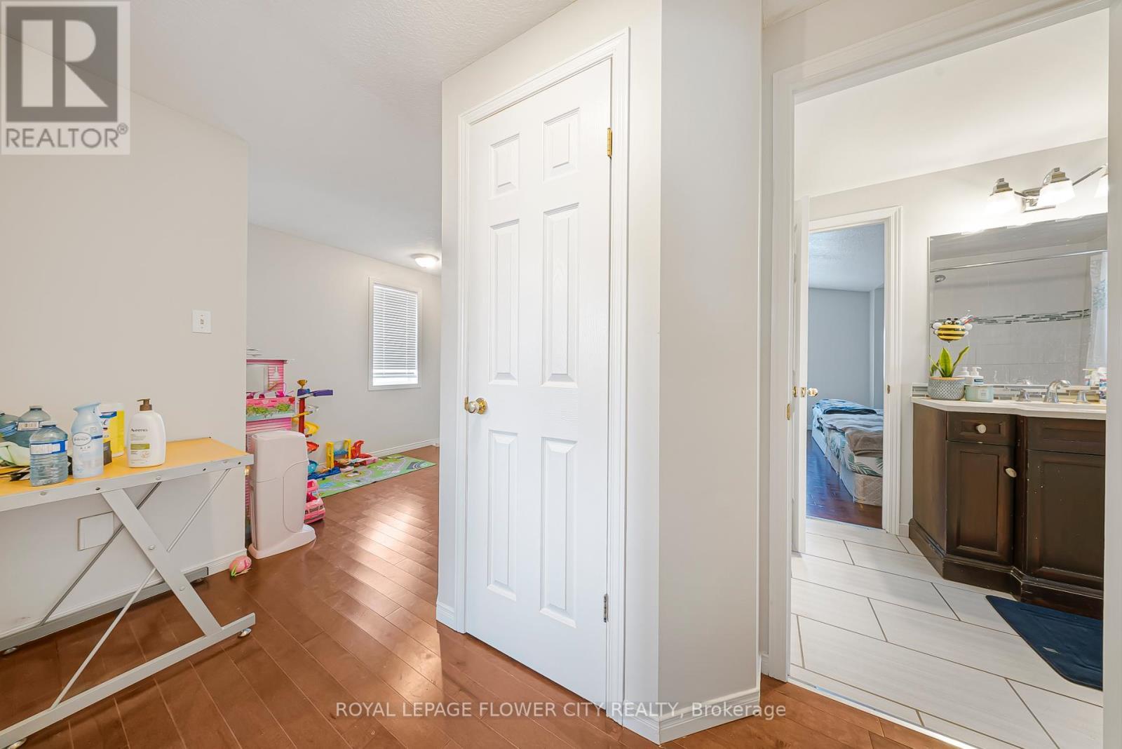 53 Bush Clover Crescent, Kitchener, ON - Indoor Photo Showing Other Room