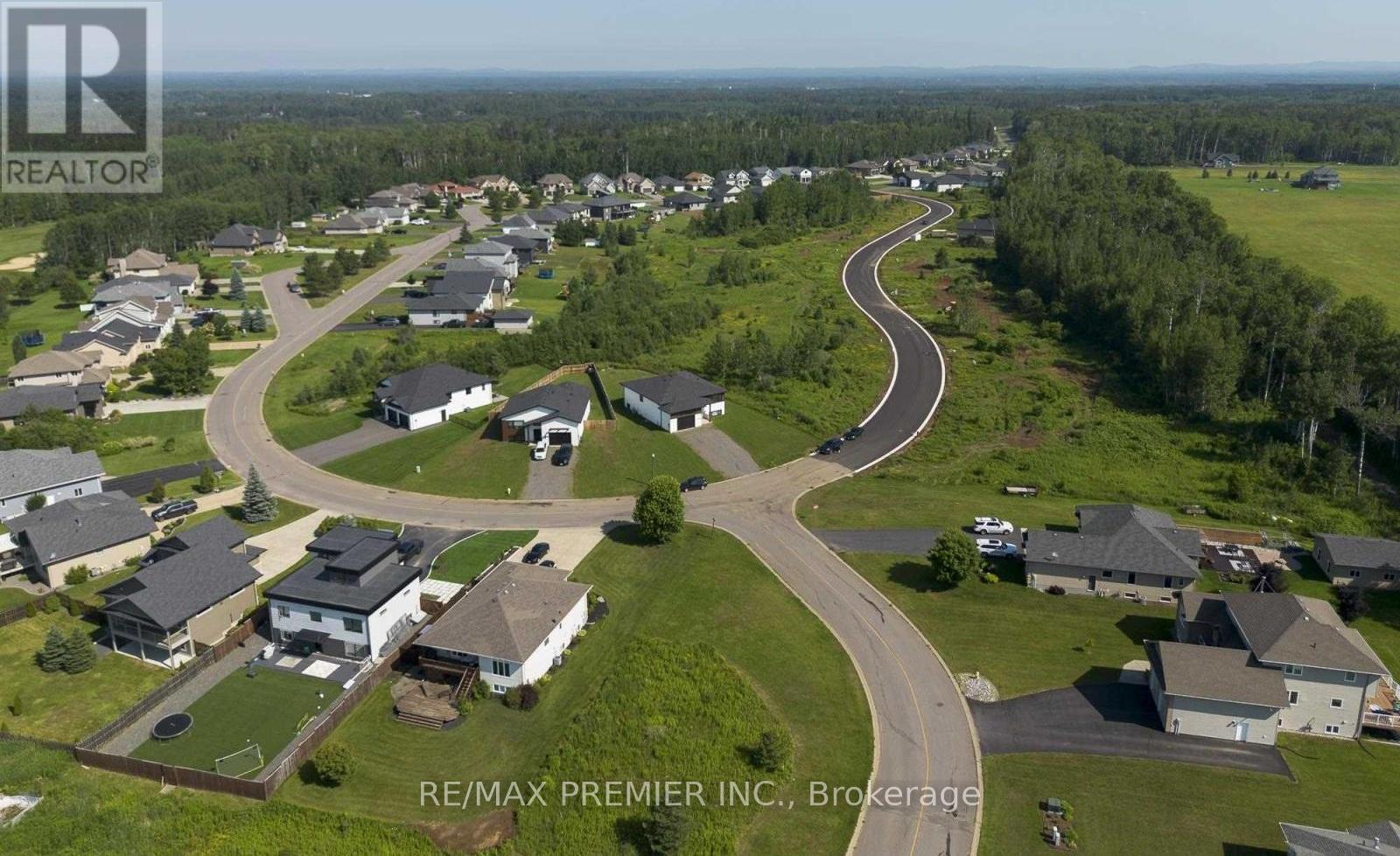 2980 King George'S Park Drive, Thunder Bay, ON - Outdoor With View