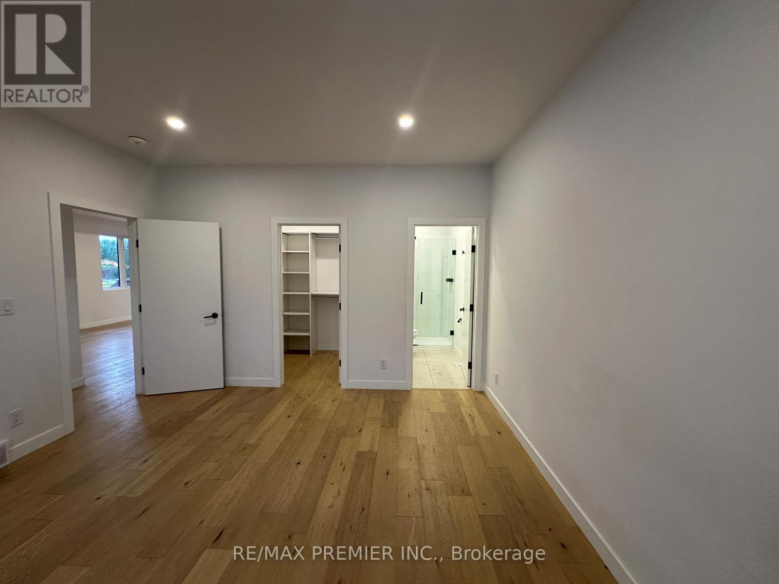 2980 King George'S Park Drive, Thunder Bay, ON - Indoor Photo Showing Other Room