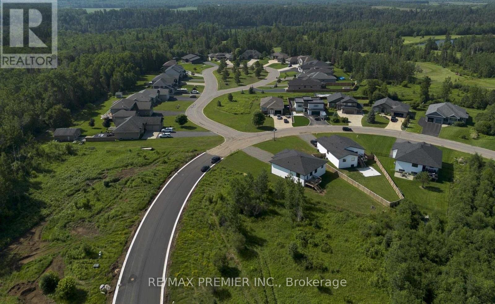 2980 King George'S Park Drive, Thunder Bay, ON -