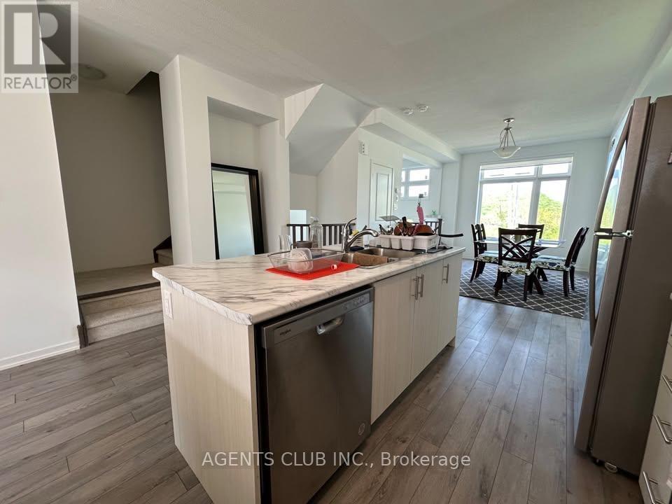 Room-C - 761 Conlin Road E, Oshawa, ON - Indoor Photo Showing Kitchen With Double Sink