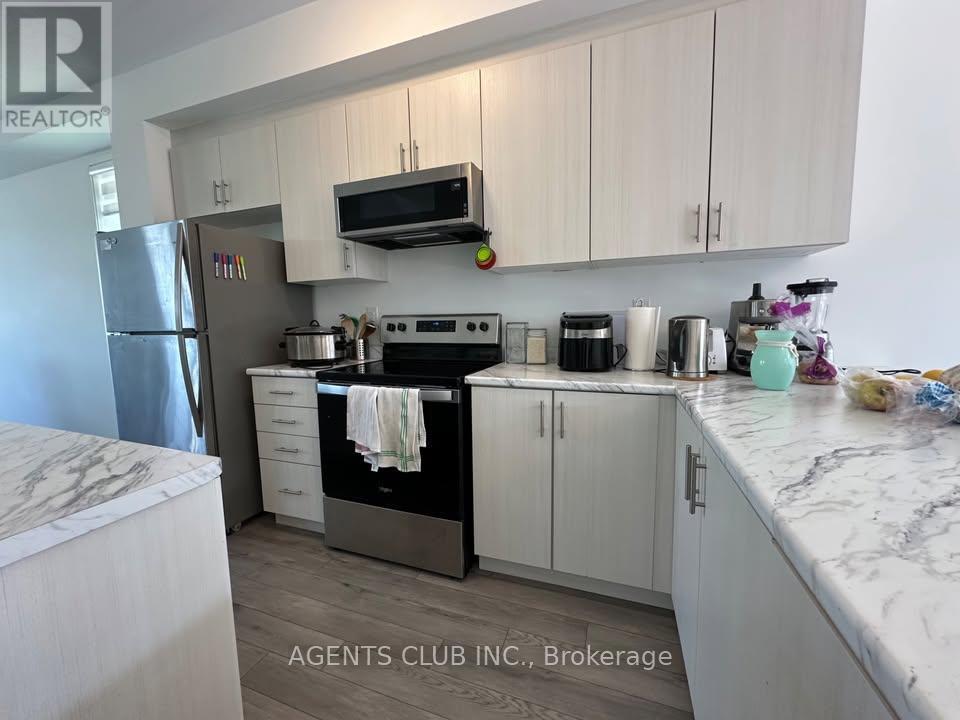 Room-C - 761 Conlin Road E, Oshawa, ON - Indoor Photo Showing Kitchen