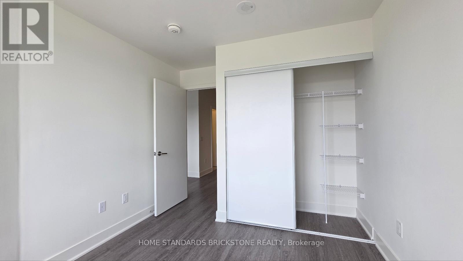 215 - 185 Deerfield Road, Newmarket, ON - Indoor Photo Showing Other Room