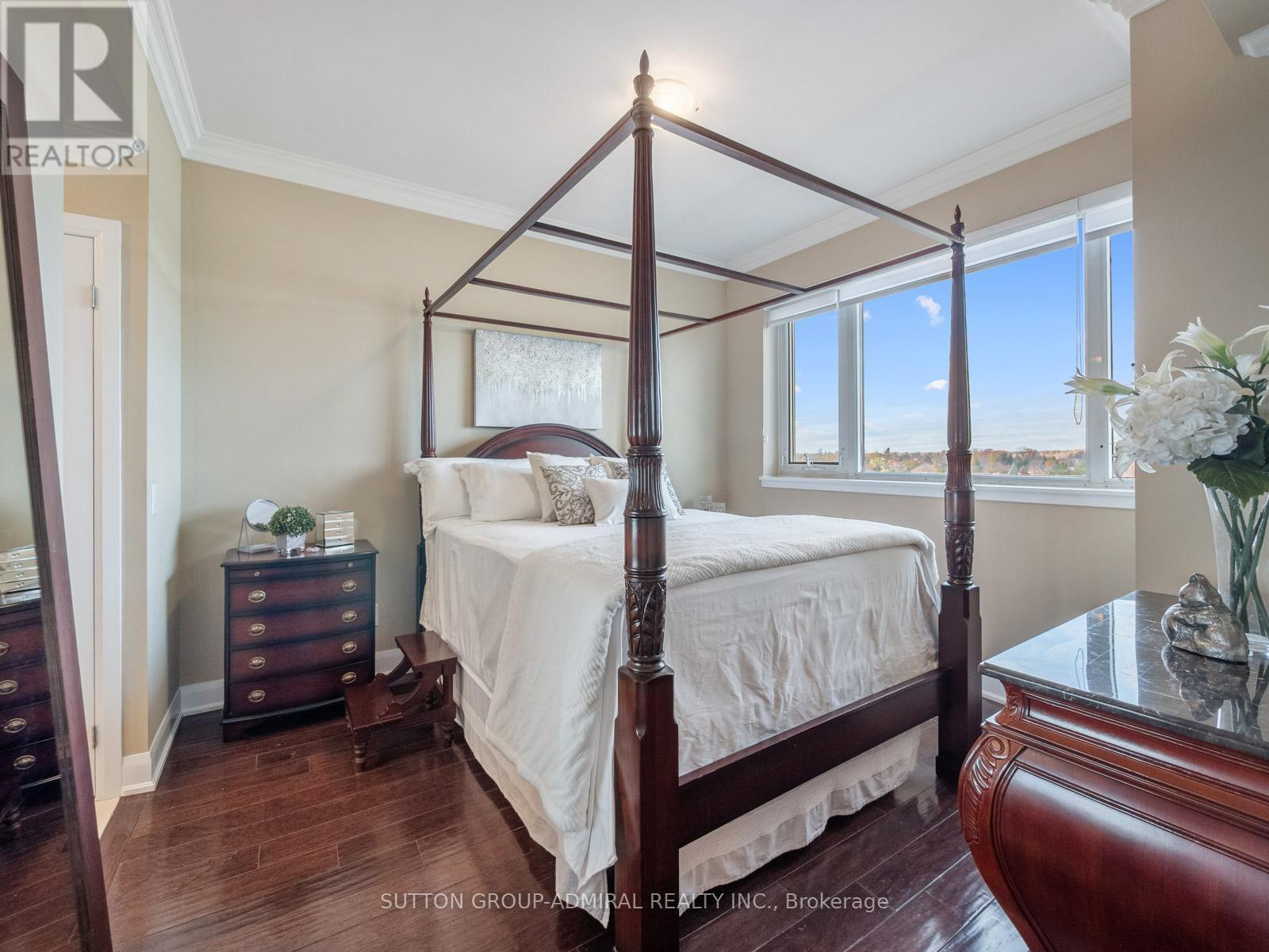 705 - 4700 Highway 7, Vaughan, ON - Indoor Photo Showing Bedroom