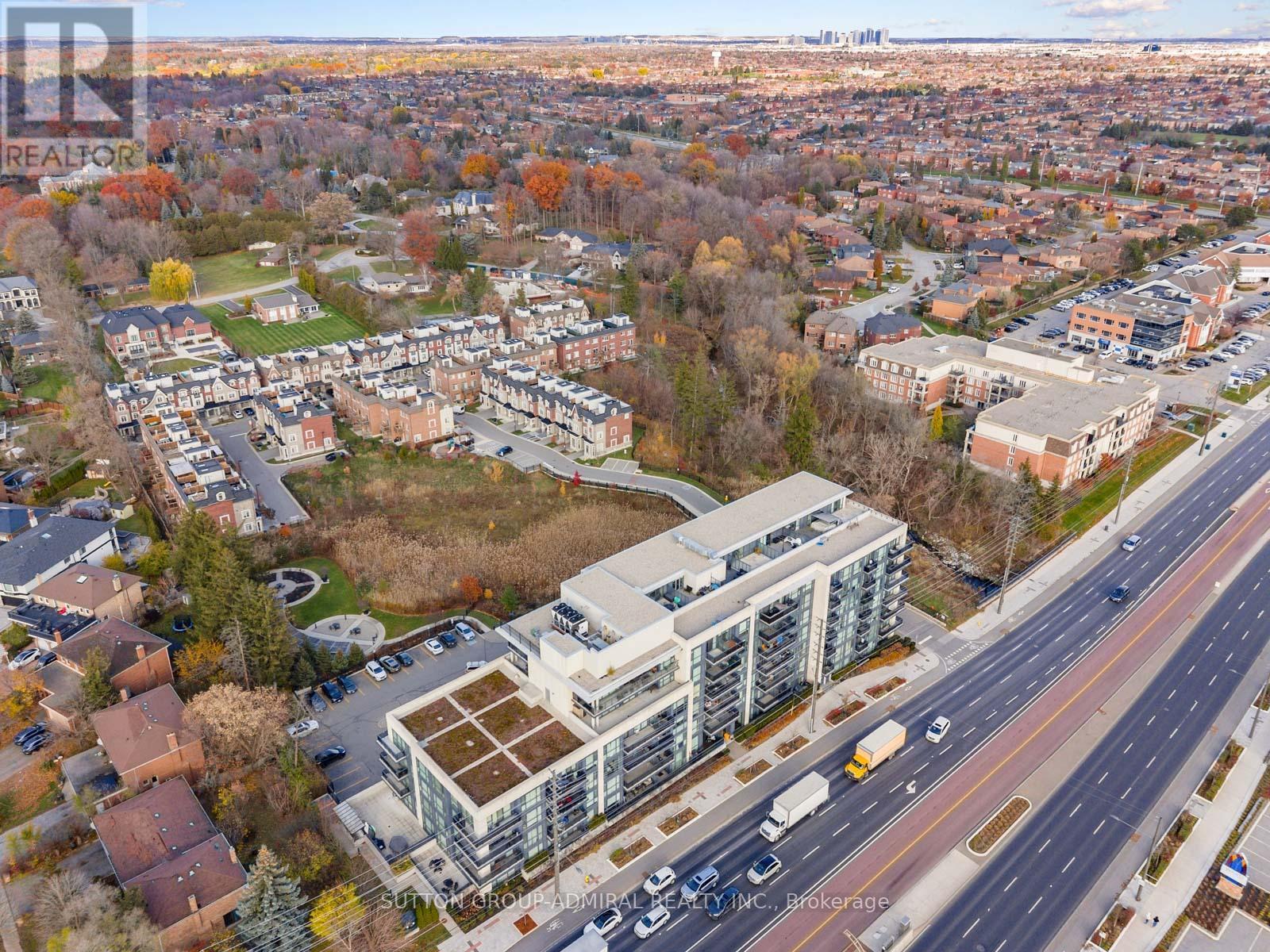 705 - 4700 Highway 7, Vaughan, ON - Outdoor With View