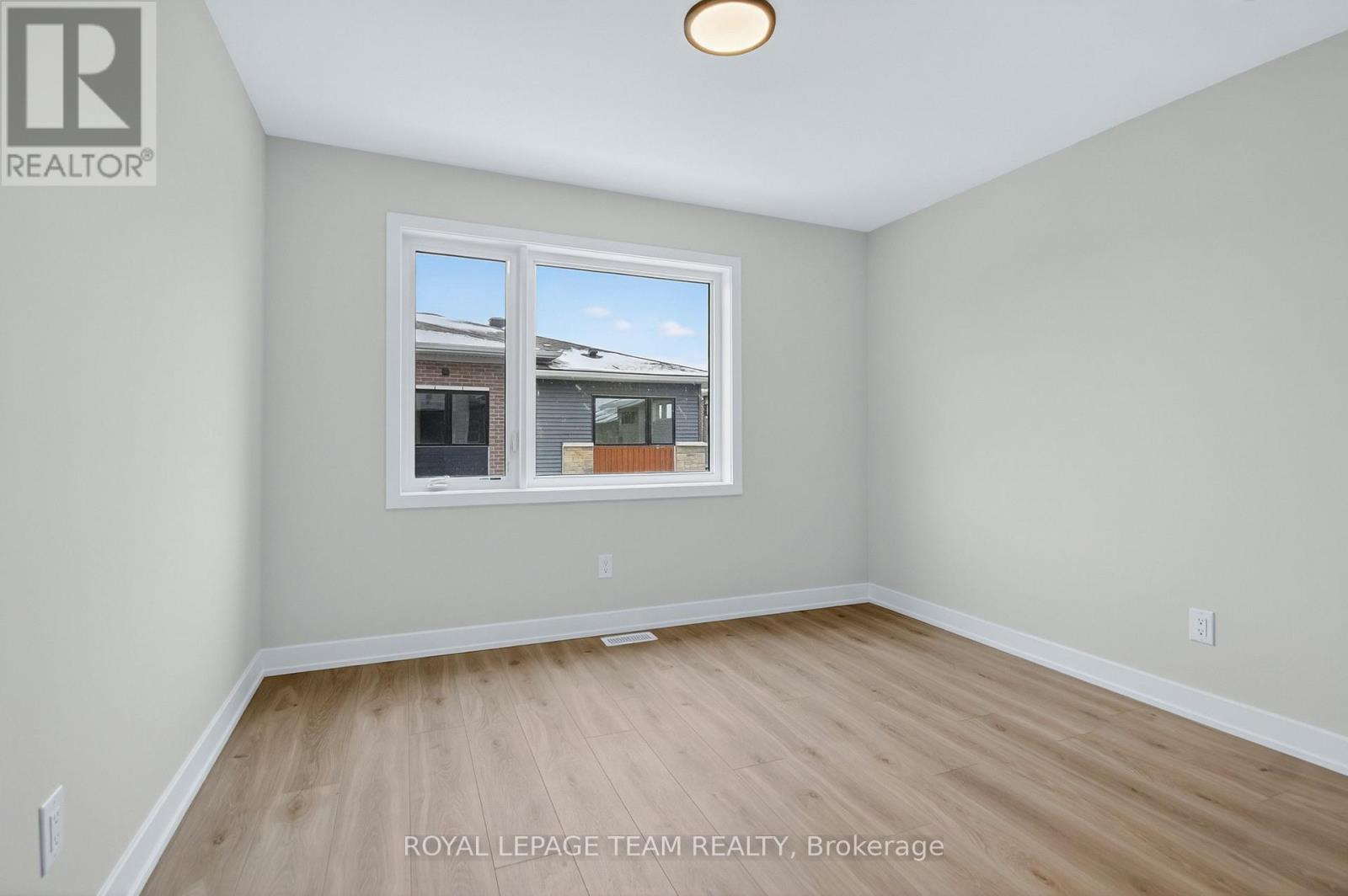 18 - 301 Glenroy Gilbert Drive N, Ottawa, ON - Indoor Photo Showing Other Room