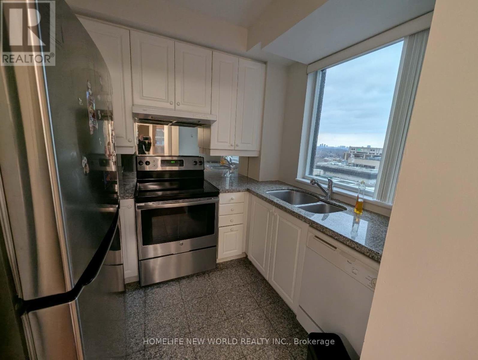 2008 - 55 Bloor Street E, Toronto, ON - Indoor Photo Showing Kitchen With Double Sink