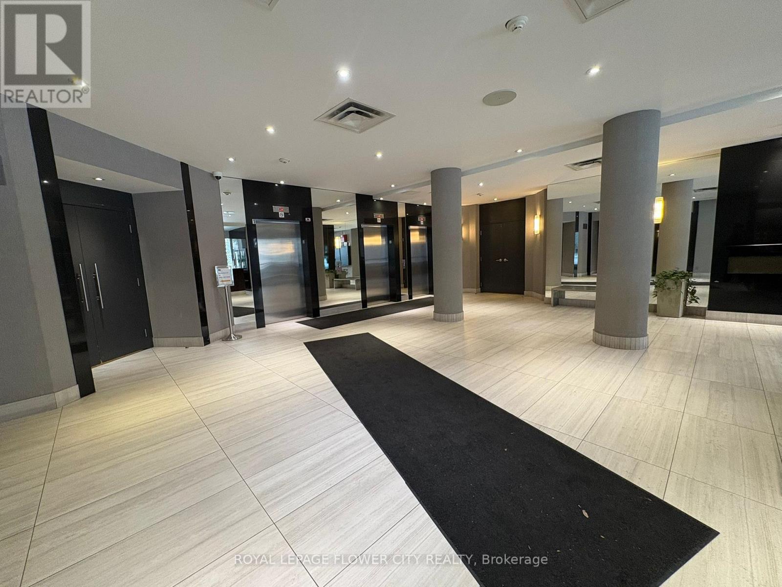 209 - 35 Empress Avenue, Toronto, ON - Indoor Photo Showing Other Room