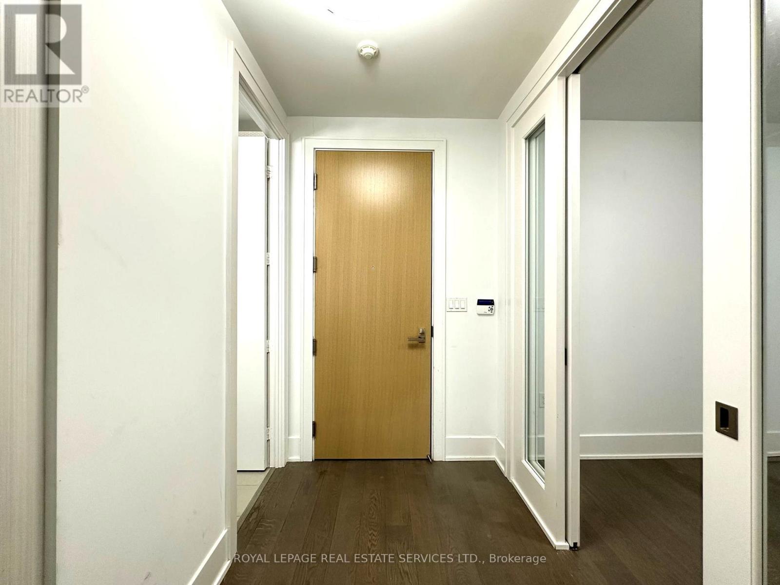 818 - 39 Queens Quay E, Toronto, ON - Indoor Photo Showing Other Room