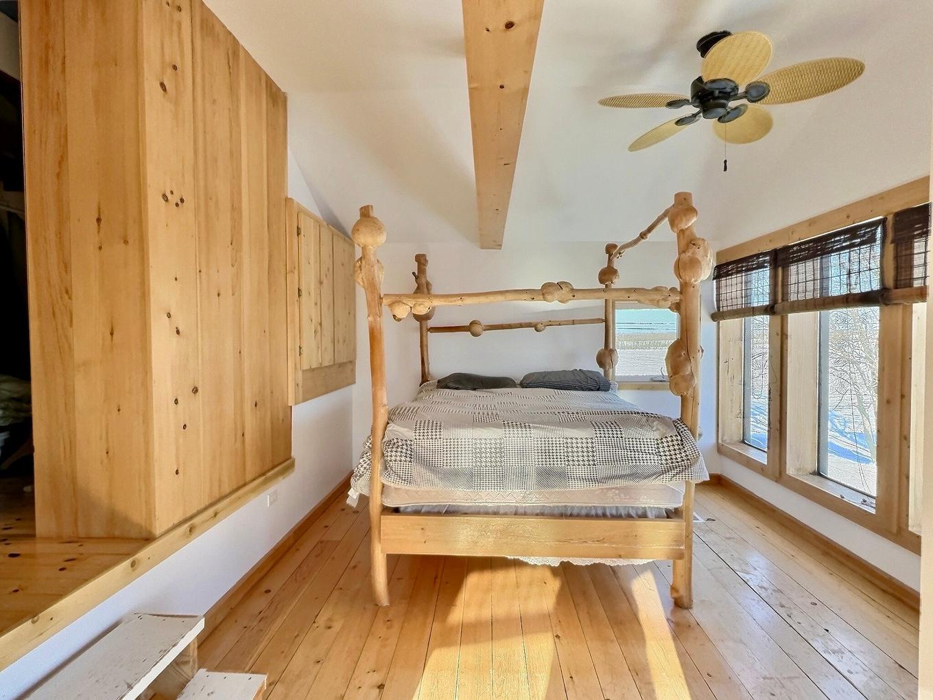 Chambre à coucher principale - 420 Route 101 S., Notre-Dame-Du-Nord, QC - Indoor Photo Showing Bedroom