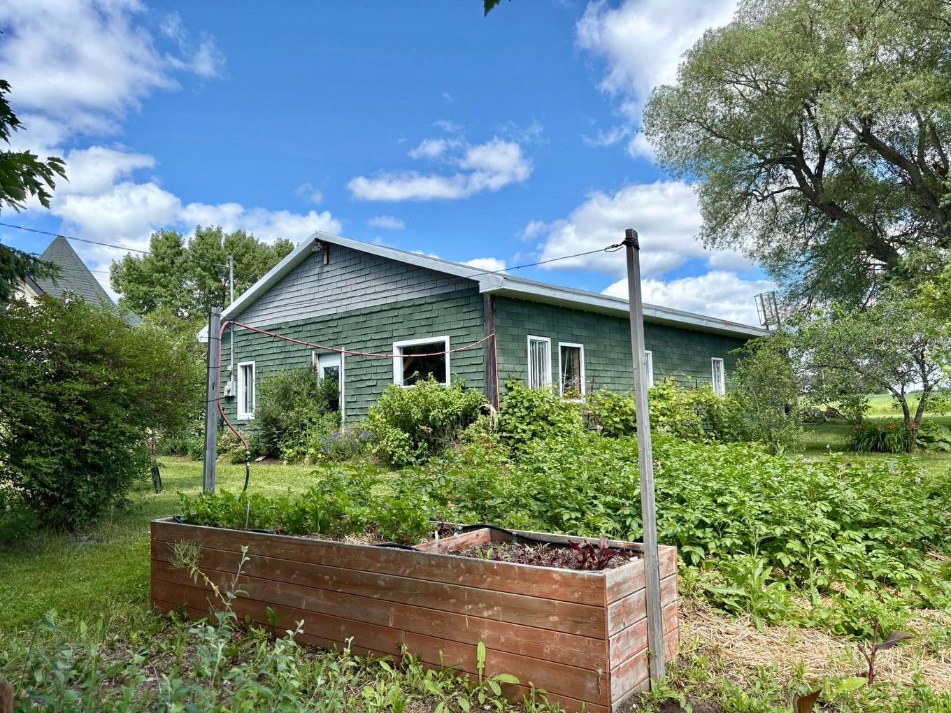 Garage - 420 Route 101 S., Notre-Dame-Du-Nord, QC - Outdoor