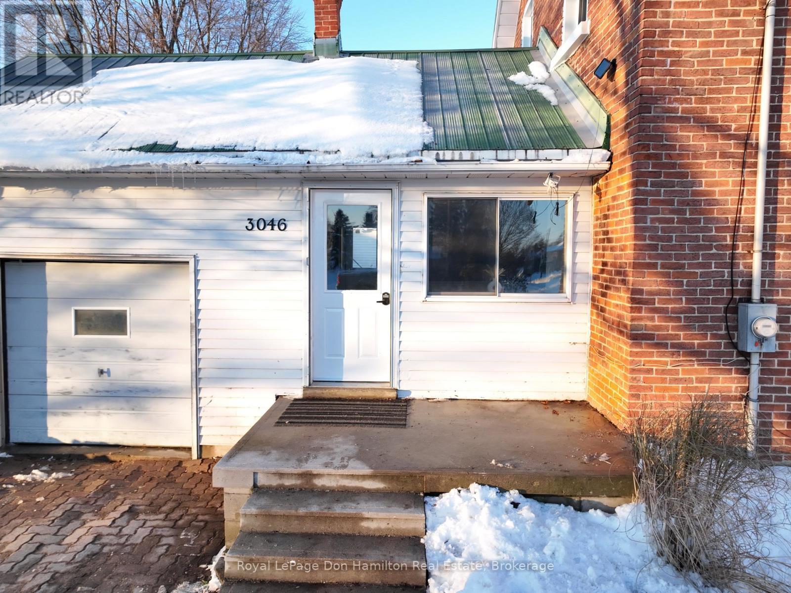 3049 Queen Street, Howick, ON - Outdoor